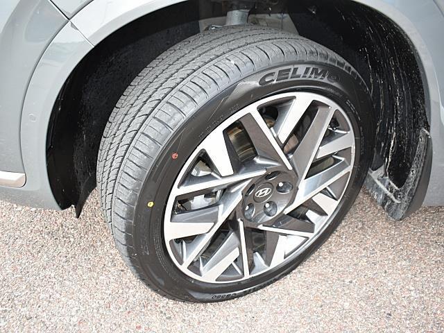 used 2023 Hyundai Santa Fe car, priced at $30,997