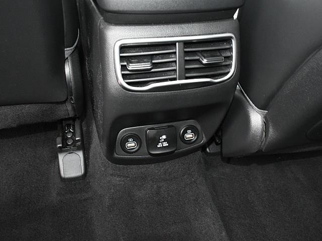 used 2023 Hyundai Santa Fe car, priced at $30,997