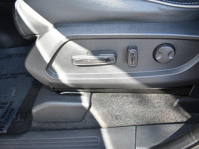 used 2023 Honda Pilot car, priced at $39,205