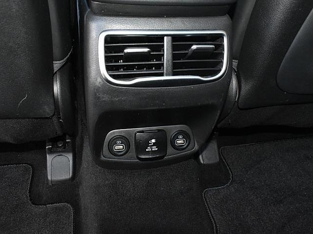 used 2022 Hyundai Santa Fe car, priced at $28,691