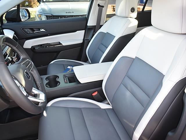 used 2025 Honda Prologue car, priced at $32,130