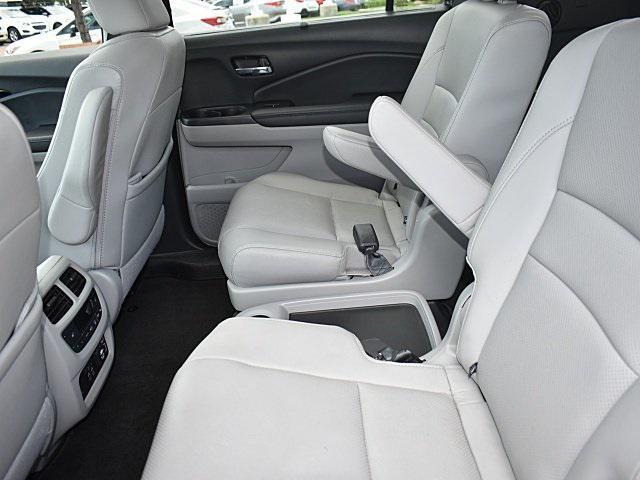 used 2022 Honda Pilot car, priced at $36,810
