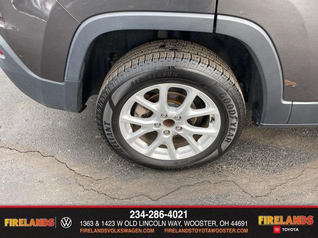 used 2016 Jeep Cherokee car, priced at $8,200