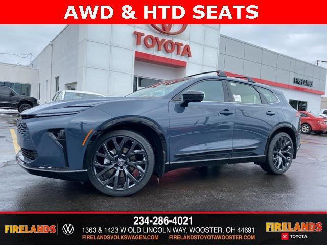 new 2025 Toyota Crown Signia car