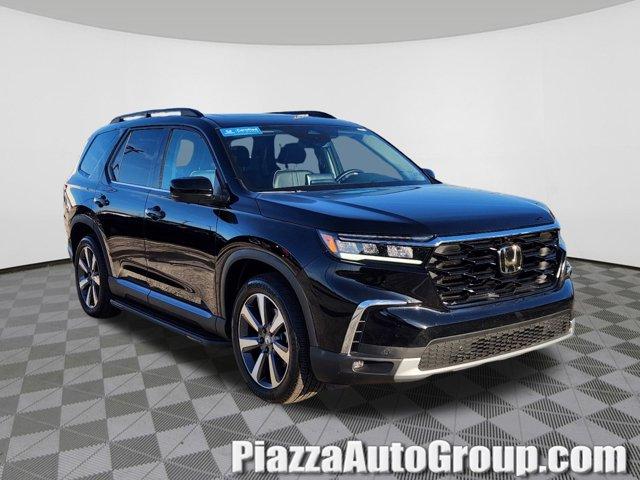 used 2025 Honda Pilot car, priced at $51,919