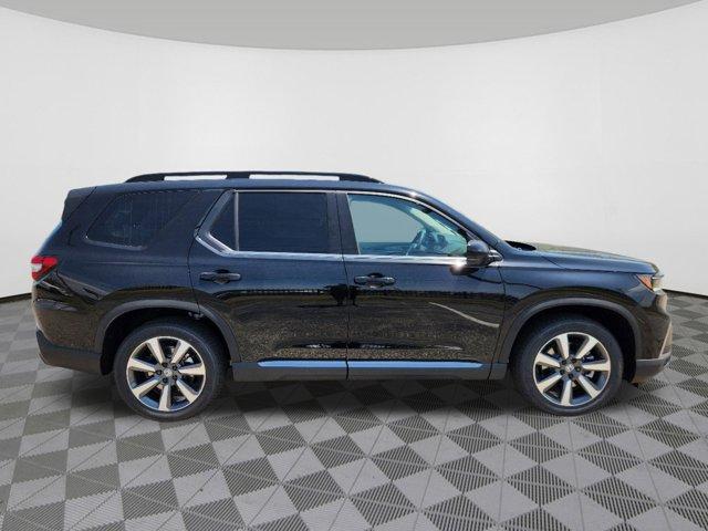 used 2025 Honda Pilot car, priced at $53,990