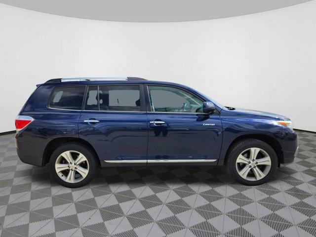used 2013 Toyota Highlander car, priced at $14,829