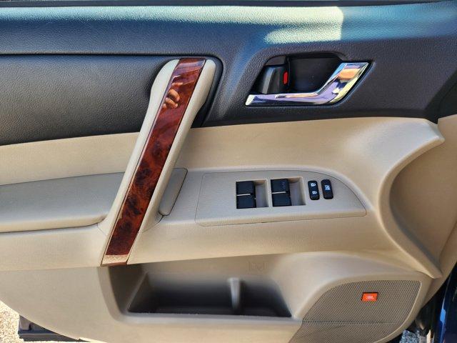 used 2013 Toyota Highlander car, priced at $14,829