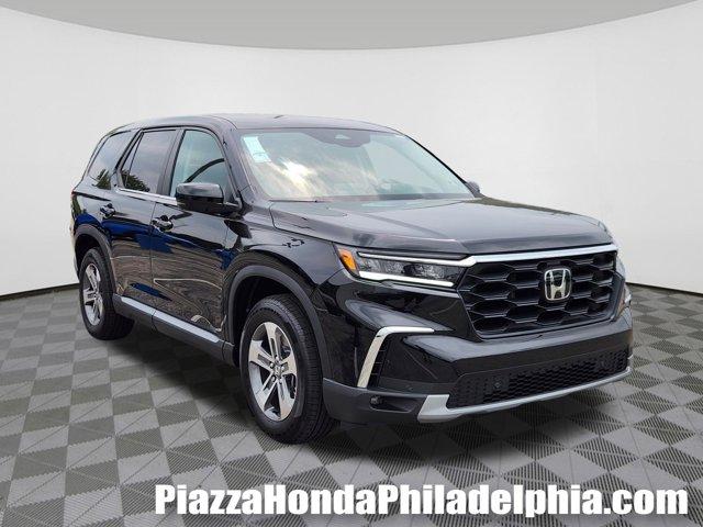 new 2025 Honda Pilot car, priced at $44,228