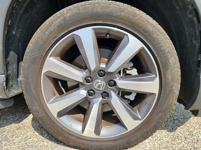 used 2025 Honda Pilot car, priced at $48,450