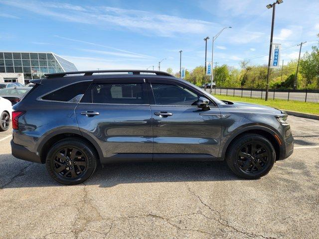 used 2022 Kia Sorento car, priced at $29,556