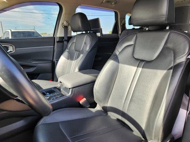 used 2022 Kia Sorento car, priced at $29,556