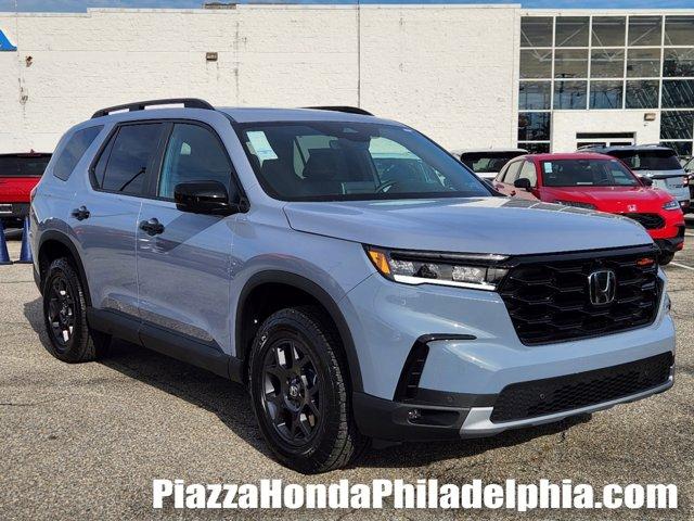 new 2025 Honda Pilot car, priced at $48,687