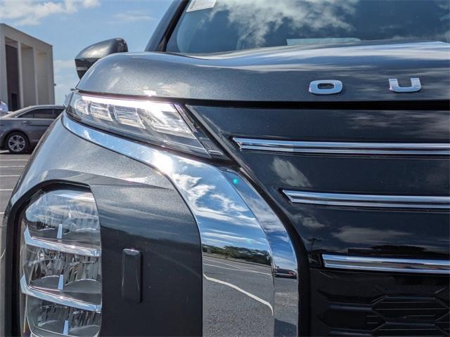 new 2025 Mitsubishi Outlander car, priced at $38,355