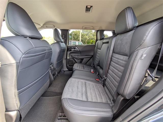 new 2025 Mitsubishi Outlander car, priced at $38,355