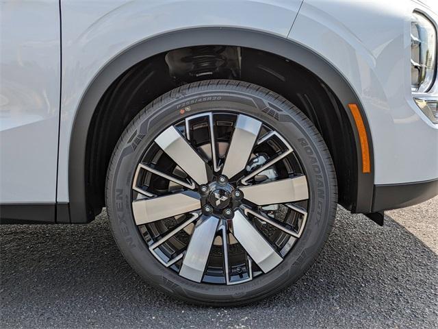 new 2025 Mitsubishi Outlander car, priced at $35,255