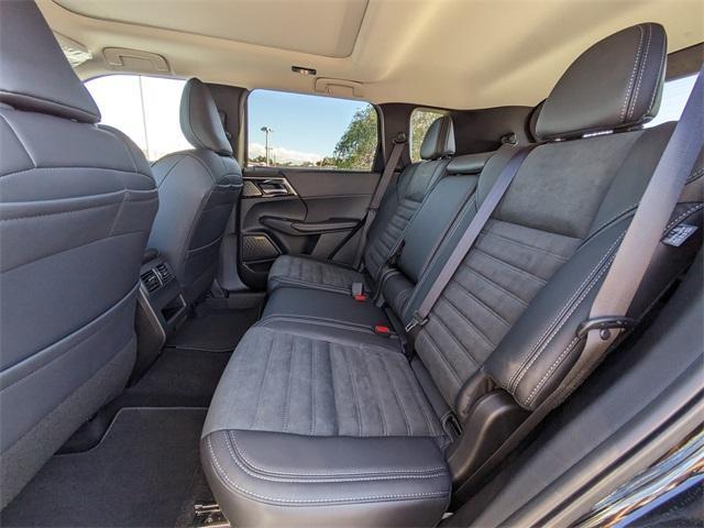 new 2025 Mitsubishi Outlander car, priced at $40,350