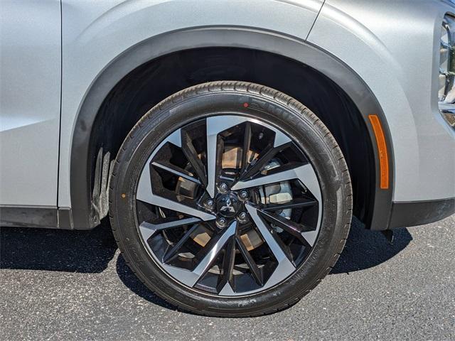 used 2024 Mitsubishi Outlander car, priced at $22,368