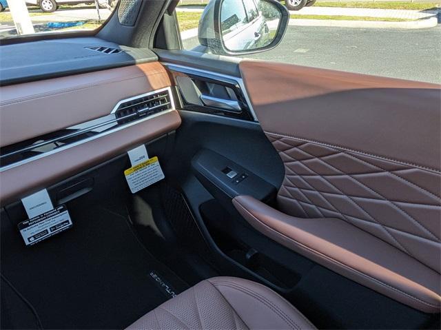 new 2025 Mitsubishi Outlander car, priced at $42,130
