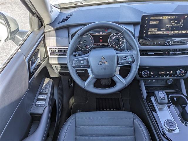 new 2025 Mitsubishi Outlander car, priced at $38,355