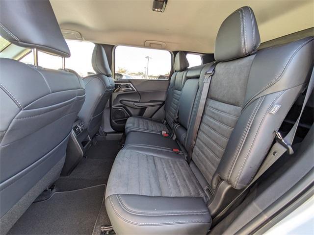 new 2025 Mitsubishi Outlander car, priced at $38,355