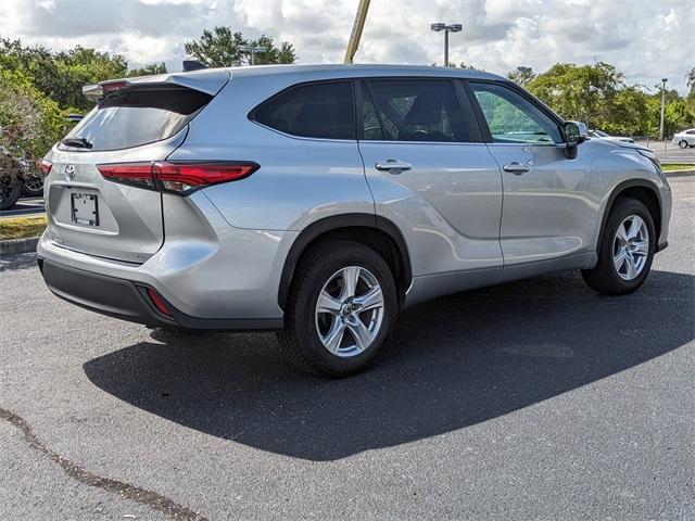 used 2023 Toyota Highlander car, priced at $33,298