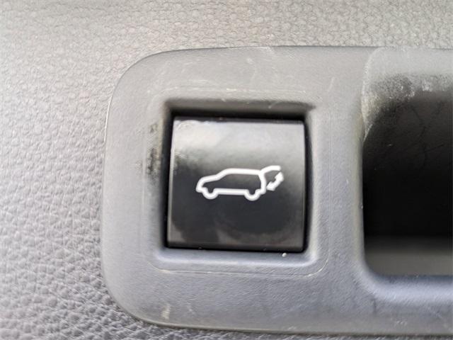 used 2023 Toyota Highlander car, priced at $33,298