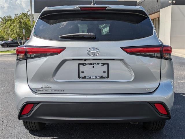 used 2023 Toyota Highlander car, priced at $33,298