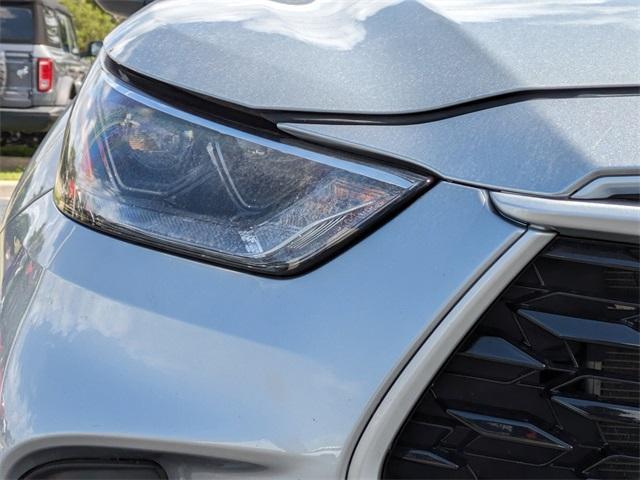 used 2023 Toyota Highlander car, priced at $33,298