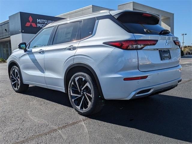 new 2024 Mitsubishi Outlander car, priced at $35,130