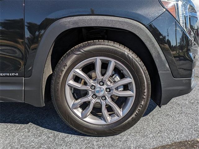 used 2024 GMC Terrain car, priced at $20,998