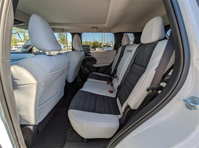 new 2025 Mitsubishi Outlander car, priced at $36,915