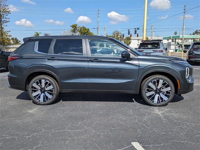 new 2025 Mitsubishi Outlander car, priced at $45,500