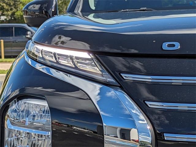 new 2025 Mitsubishi Outlander car, priced at $40,463