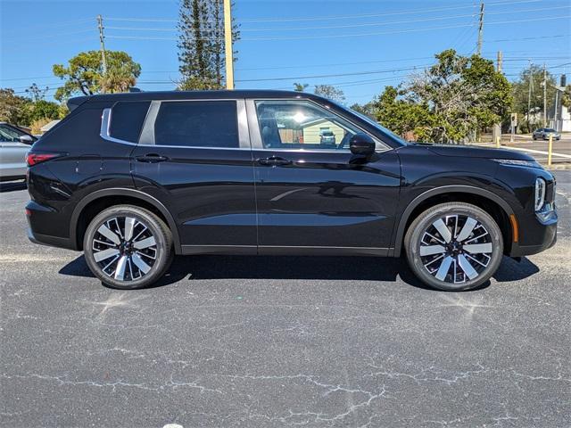 new 2025 Mitsubishi Outlander car, priced at $36,555