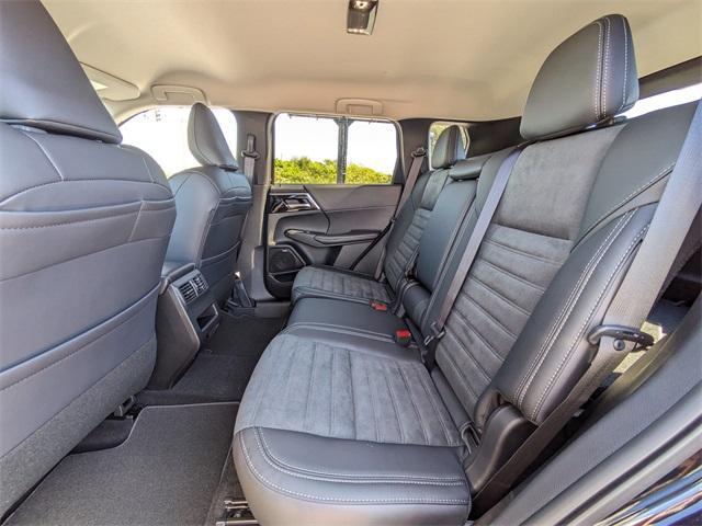 new 2025 Mitsubishi Outlander car, priced at $36,555