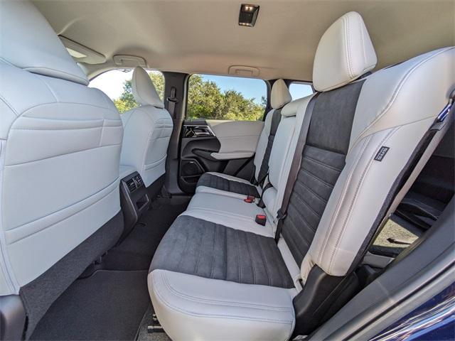 new 2025 Mitsubishi Outlander car, priced at $38,355