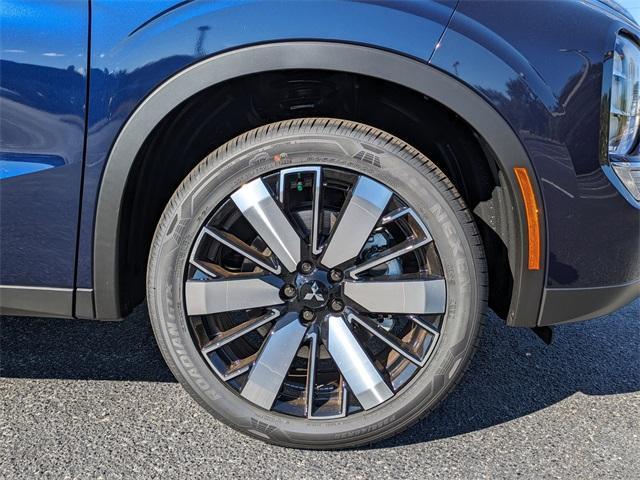 new 2025 Mitsubishi Outlander car, priced at $38,355
