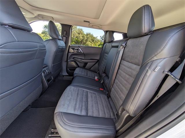 new 2025 Mitsubishi Outlander car, priced at $40,350