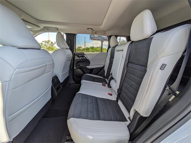 new 2025 Mitsubishi Outlander car, priced at $40,350