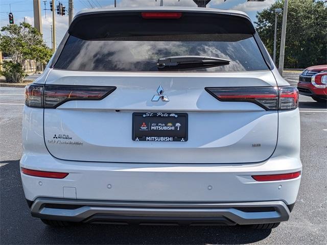 new 2025 Mitsubishi Outlander car, priced at $40,350