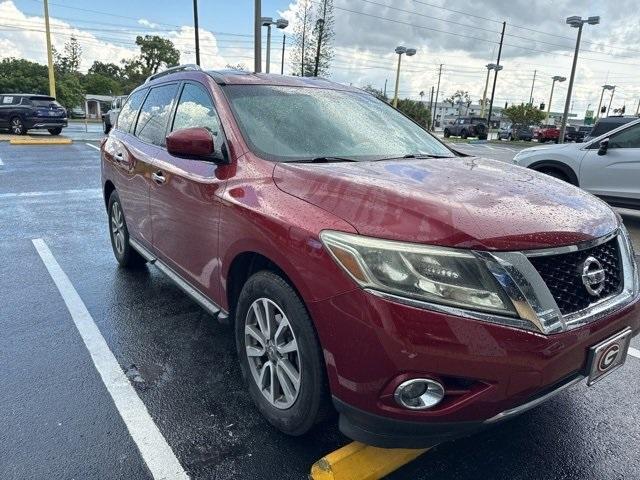 used 2016 Nissan Pathfinder car, priced at $9,998