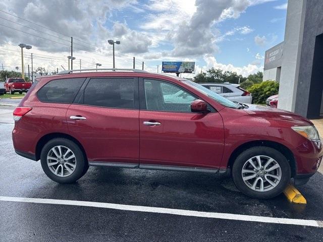 used 2016 Nissan Pathfinder car, priced at $9,998
