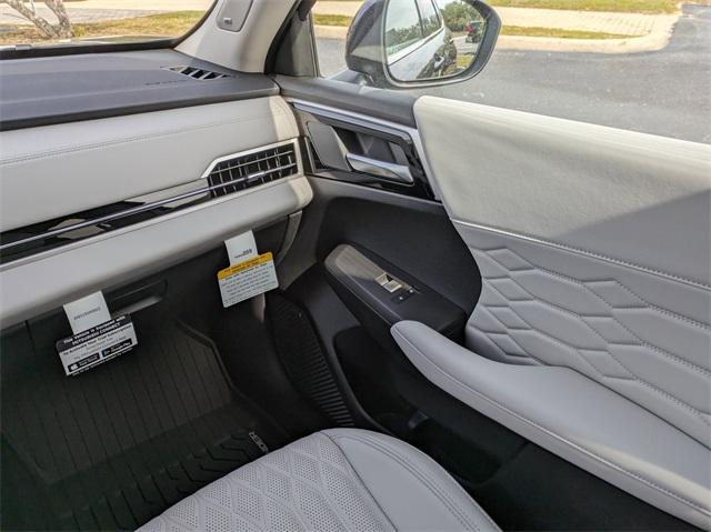 new 2025 Mitsubishi Outlander car, priced at $37,720