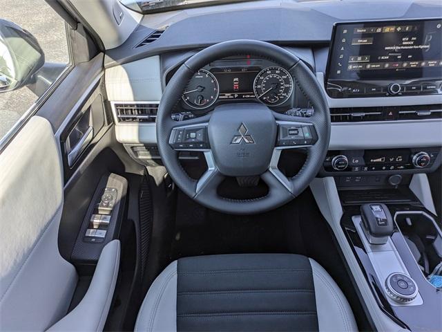 new 2025 Mitsubishi Outlander car, priced at $37,025