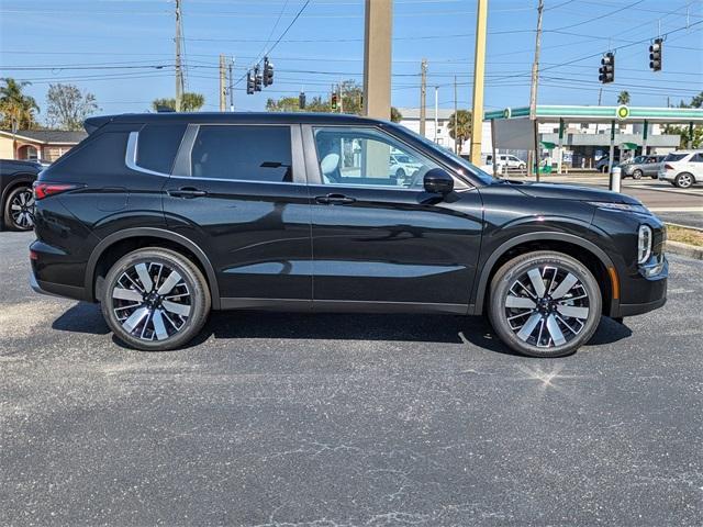 new 2025 Mitsubishi Outlander car, priced at $37,025