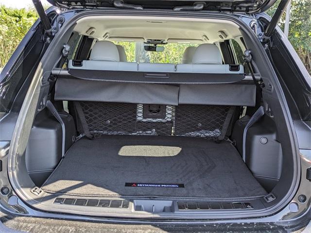 new 2025 Mitsubishi Outlander car, priced at $37,025