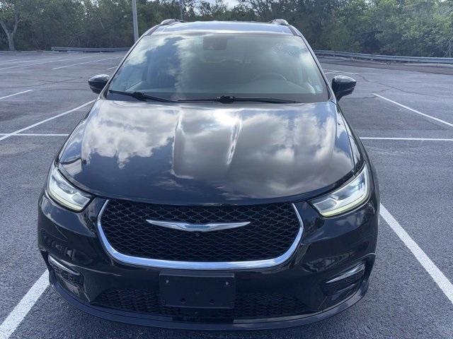 used 2021 Chrysler Pacifica Hybrid car, priced at $19,788