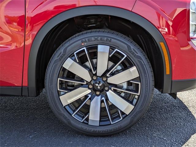 new 2025 Mitsubishi Outlander car, priced at $36,645