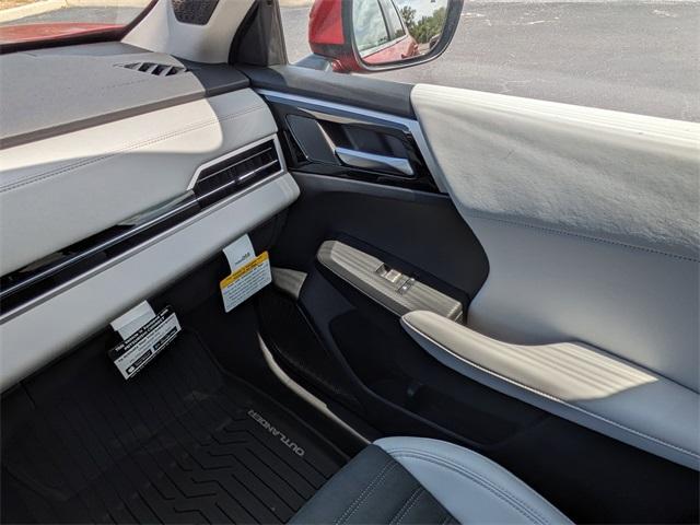 new 2025 Mitsubishi Outlander car, priced at $35,255